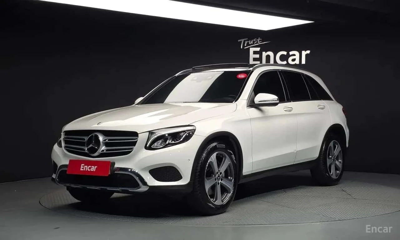 Mercedes-Benz GLC 4MATIC Premium | АВТОФИНАНСИРАНЕ