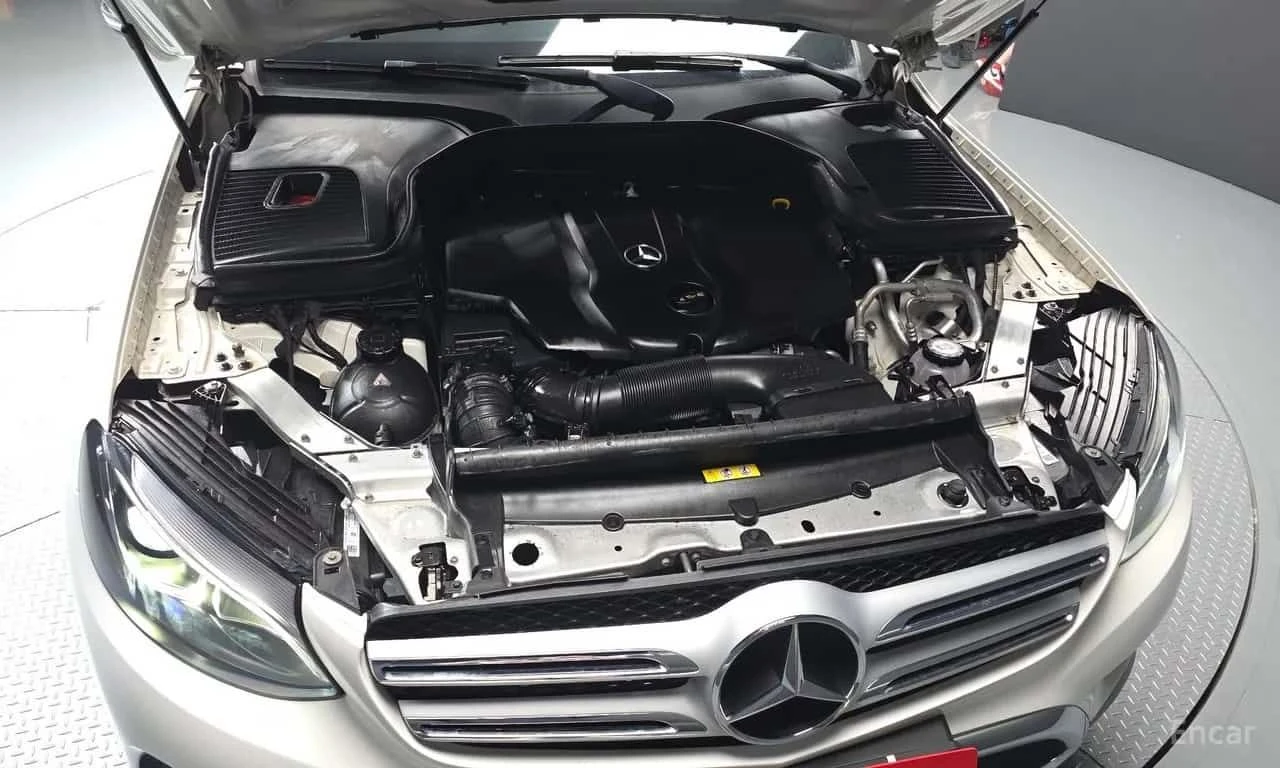Mercedes-Benz GLC 4MATIC Premium | АВТОФИНАНСИРАНЕ, снимка 6 - Автомобили и джипове - 55694760