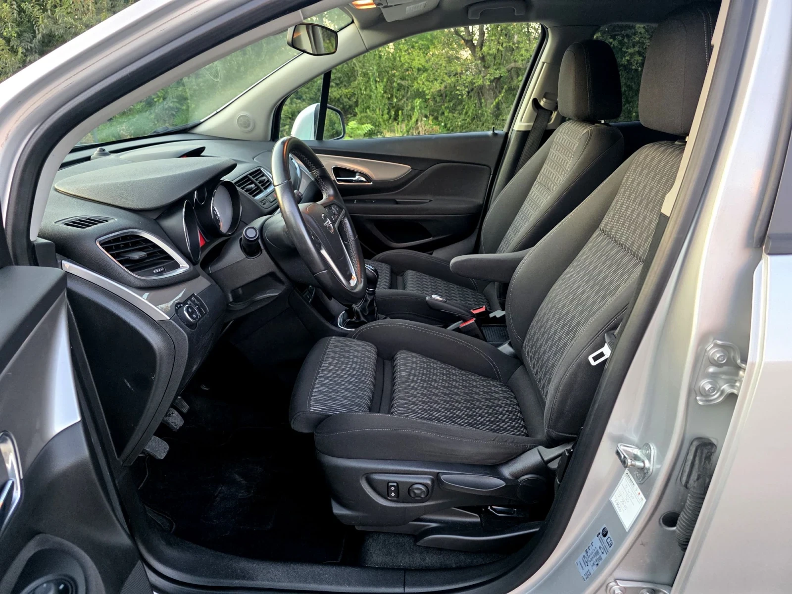 Opel Mokka 90000km!4x4, Сервизна история , снимка 9 - Автомобили и джипове - 55695663
