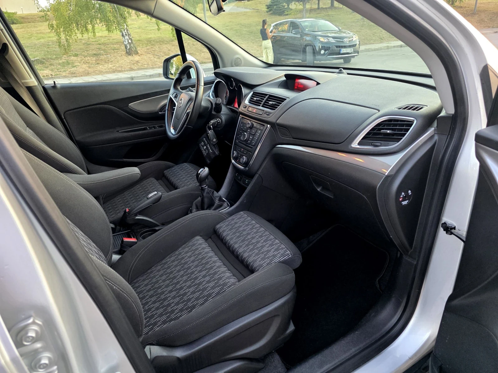 Opel Mokka 90000km!4x4, Сервизна история , снимка 12 - Автомобили и джипове - 55695663