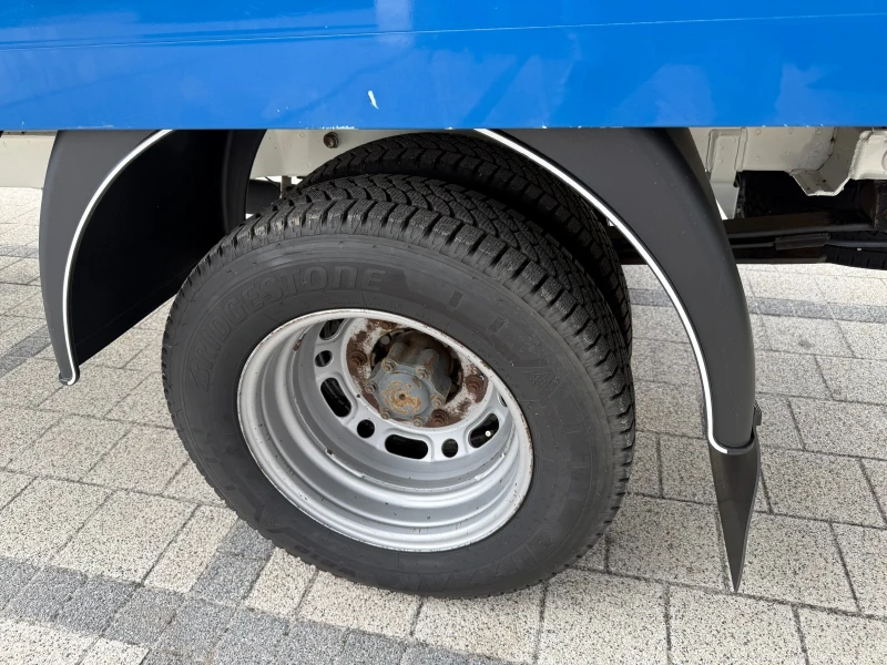 VW Crafter 2.5TDI до 3.5т. 4.23м. Климатроник, снимка 5 - Бусове и автобуси - 52379786