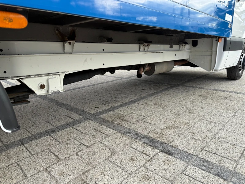 VW Crafter 2.5TDI до 3.5т. 4.23м. Климатроник, снимка 9 - Бусове и автобуси - 52379786