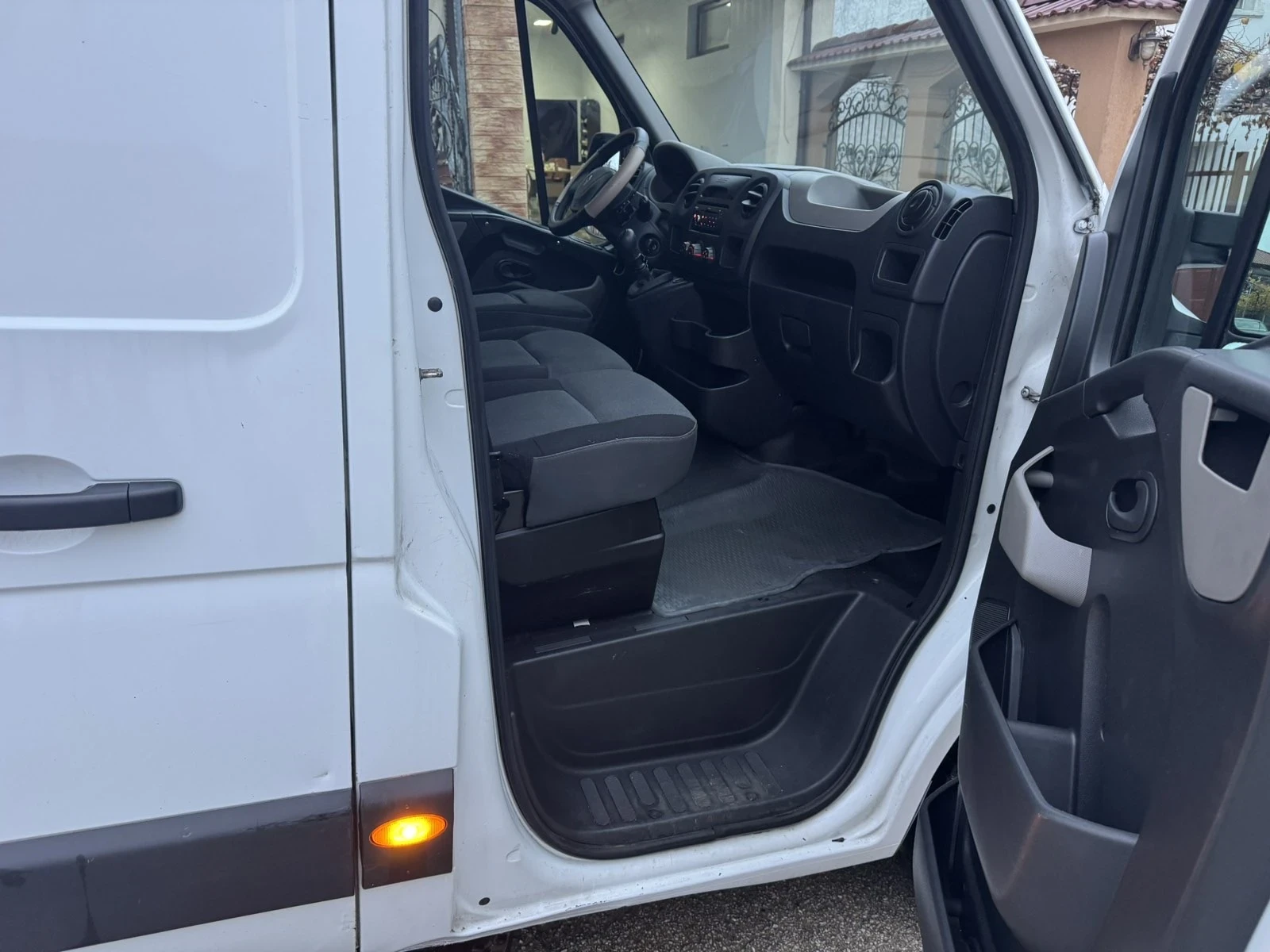 Renault Master Макси база - изображение 6