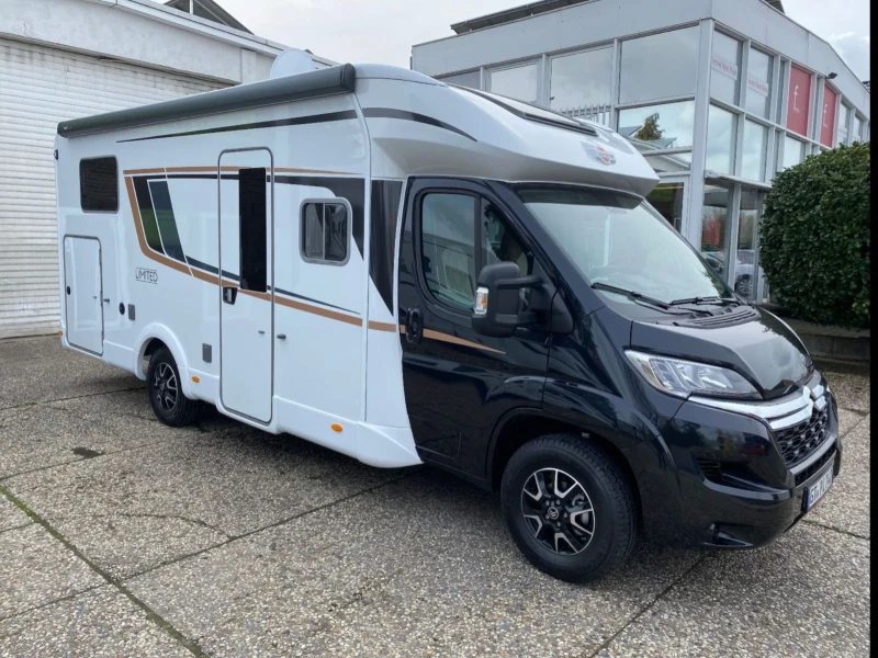 Кемпер Burstner Т729G, снимка 2 - Каравани и кемпери - 53276916