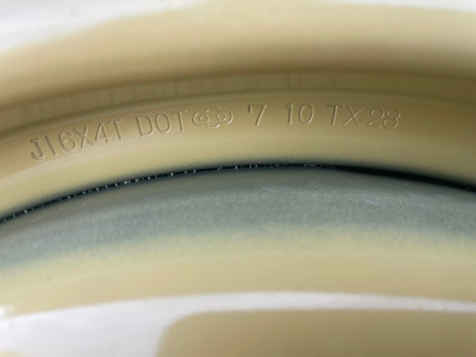 ���� 155/90R16 | Mobile.bg � ����������� 5