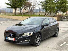 Volvo V60 2.4D6 Plug-In/Дистроник/Line assist/4x4, снимка 3