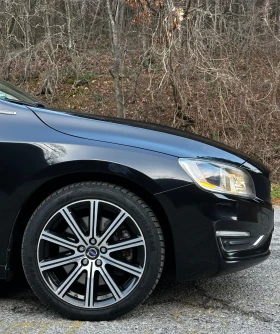 Volvo V60 2.4D6 Plug-In/Дистроник/Line assist/4x4, снимка 7