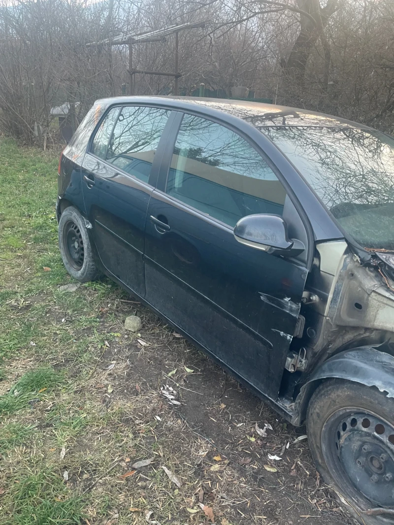 VW Golf, снимка 2 - Автомобили и джипове - 48145141