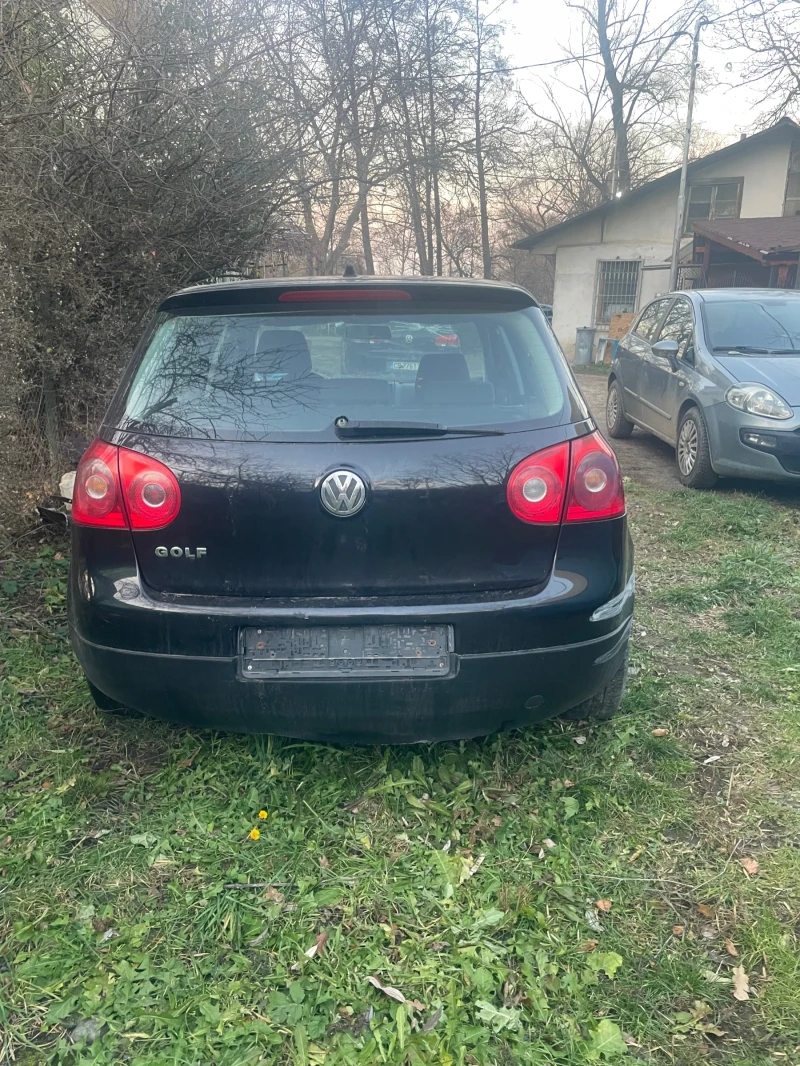 VW Golf, снимка 5 - Автомобили и джипове - 48145141