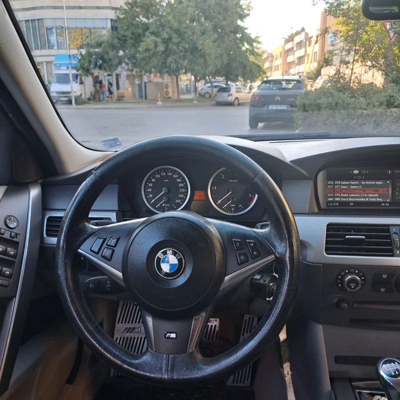 BMW 530, снимка 13 - Автомобили и джипове - 52311343