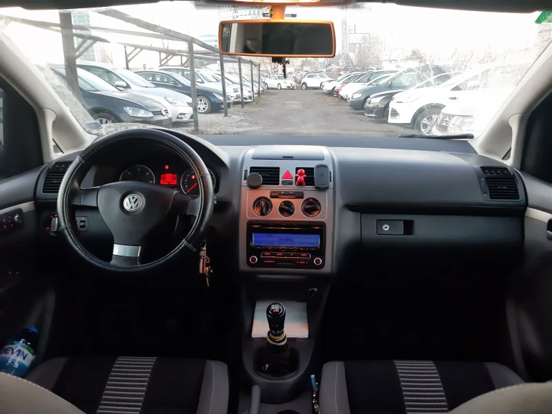 VW Touran 1.9TDI-105к.с.6-скорости* UNITED TOURAN* 7-МЕСТЕН*, снимка 11 - Автомобили и джипове - 52776687
