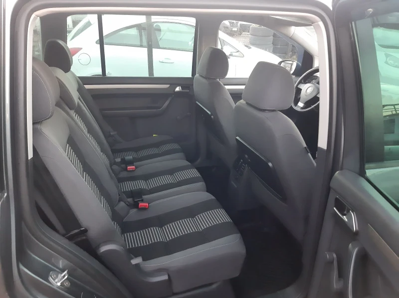 VW Touran 1.9TDI-105к.с.6-скорости* UNITED TOURAN* 7-МЕСТЕН*, снимка 10 - Автомобили и джипове - 52776687