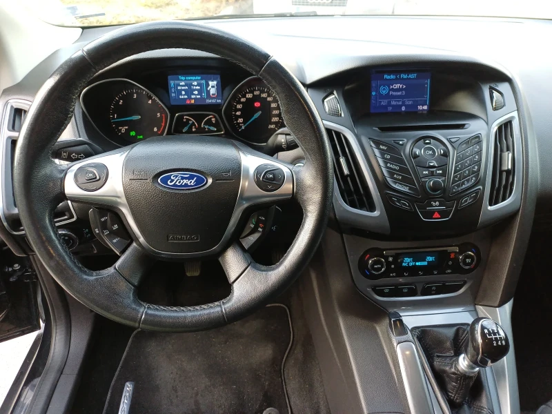 Ford Focus 1.6 tdci, снимка 15 - Автомобили и джипове - 53089117