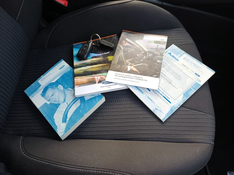 Ford Focus 1.6 tdci, снимка 16 - Автомобили и джипове - 53089117