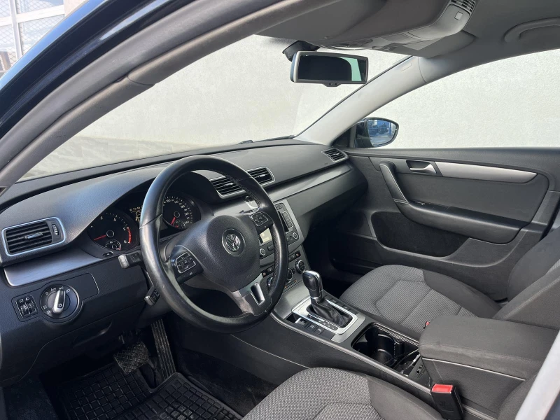 VW Passat 2.0 TDI, снимка 7 - Автомобили и джипове - 53108491