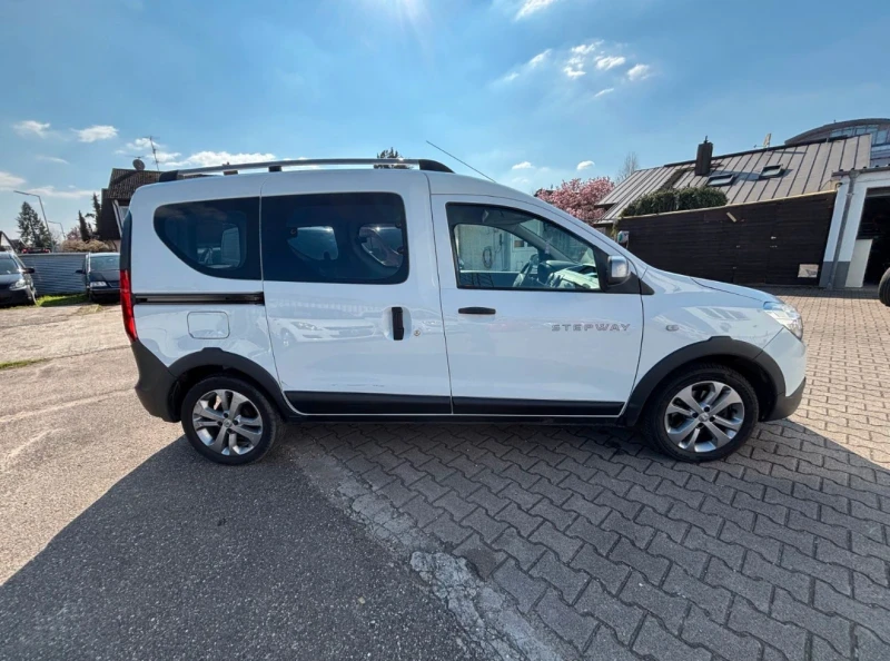 Dacia Dokker Stepway NAVI 2016, снимка 4 - Автомобили и джипове - 53137097