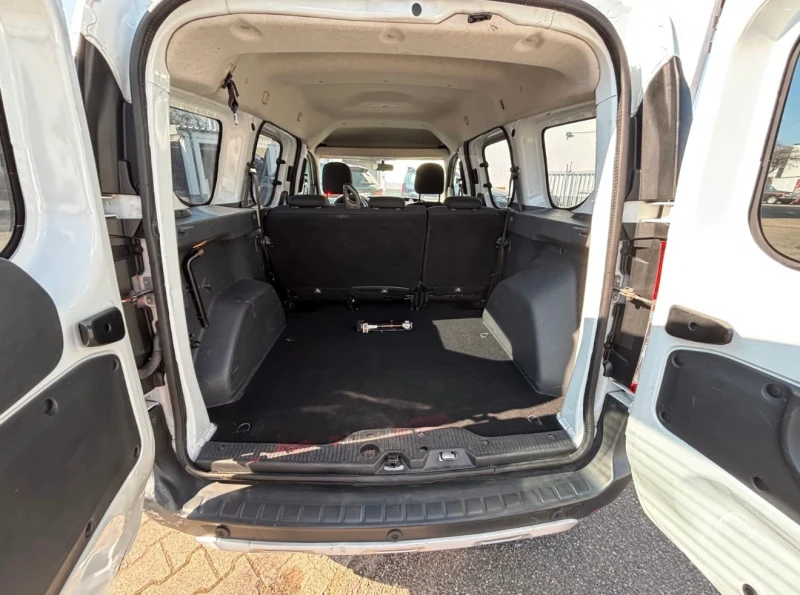 Dacia Dokker Stepway NAVI 2016, снимка 10 - Автомобили и джипове - 53137097