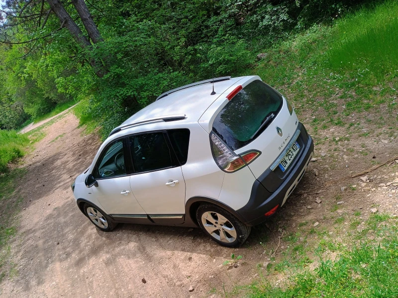 Renault Scenic  XMOD DCI 110 BOSE EDITION EDC, снимка 3 - Автомобили и джипове - 53483618