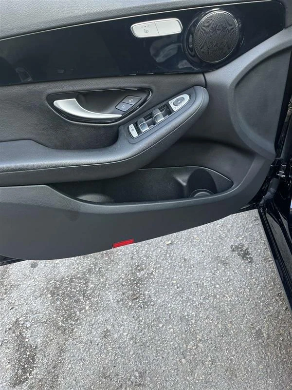Mercedes-Benz C 220 W205, снимка 15 - Автомобили и джипове - 52530405