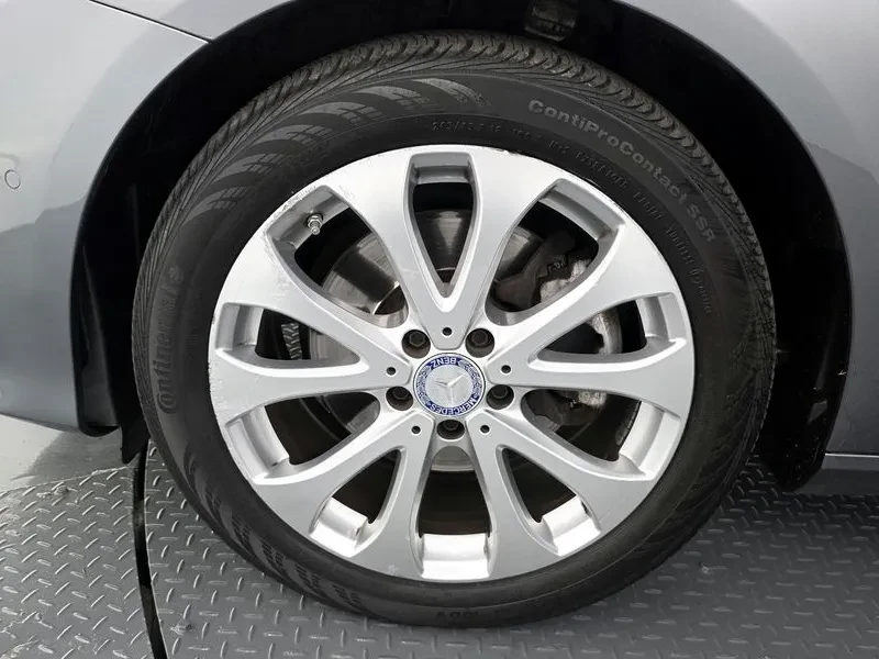 Mercedes-Benz E 220 Exclusive - изображение 5