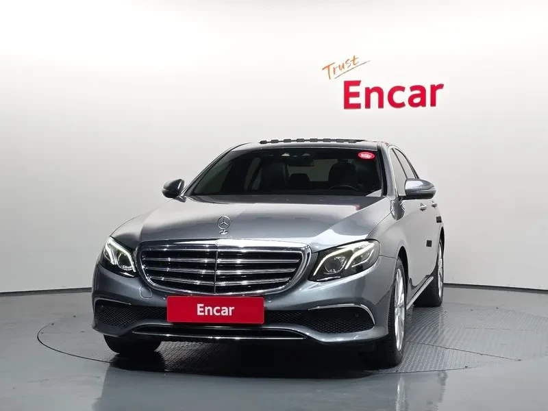 Mercedes-Benz E 220 Exclusive - изображение 3