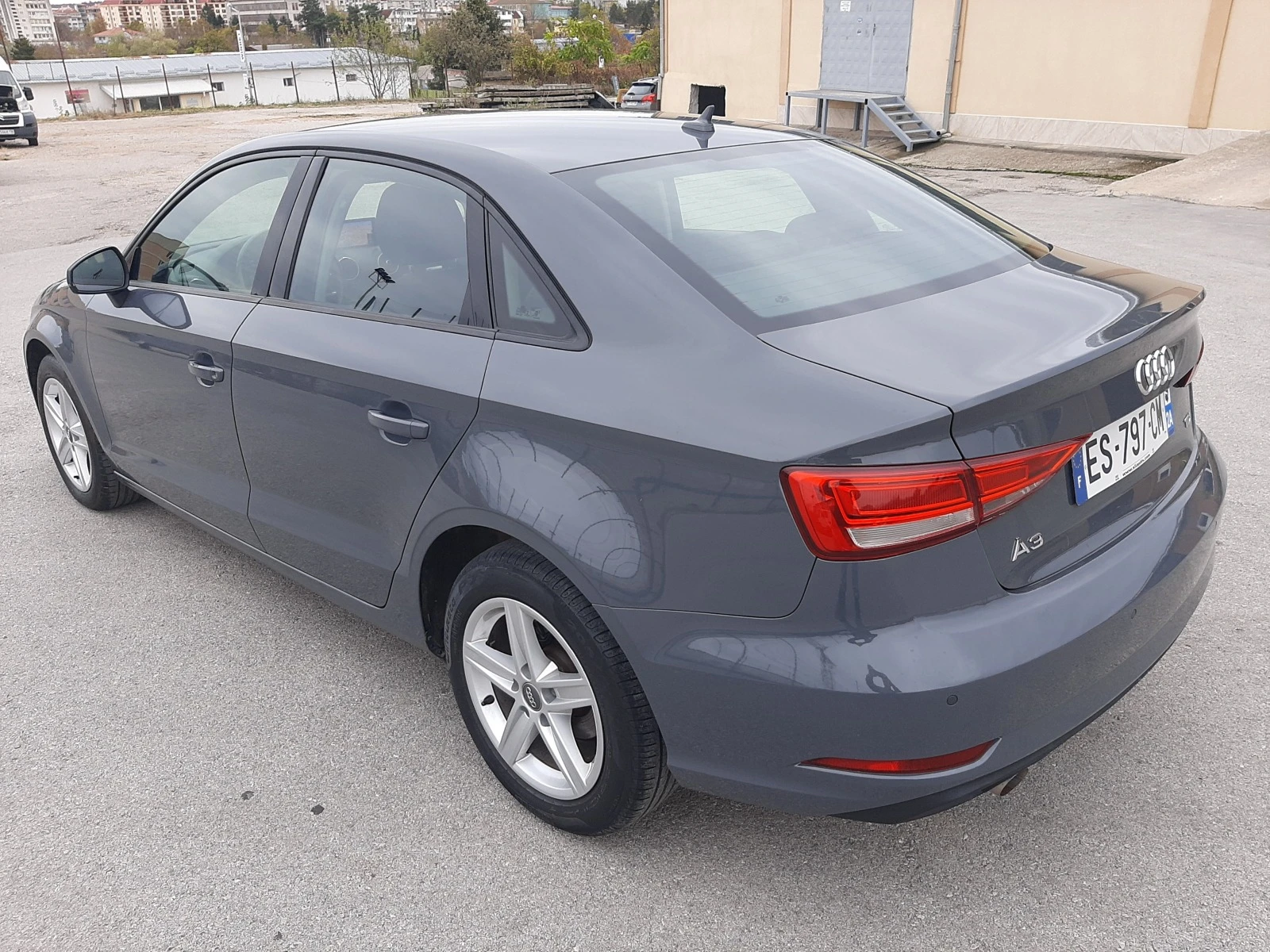 Audi A3 1.6TDI ...78900km.... - изображение 6