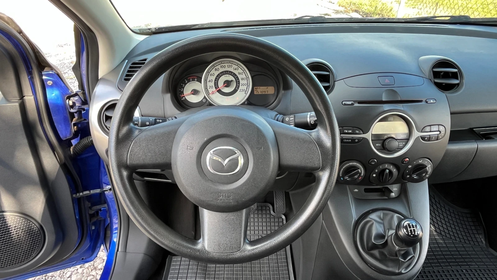 Mazda 2 1.4 HDI 68 PLUS - изображение 8