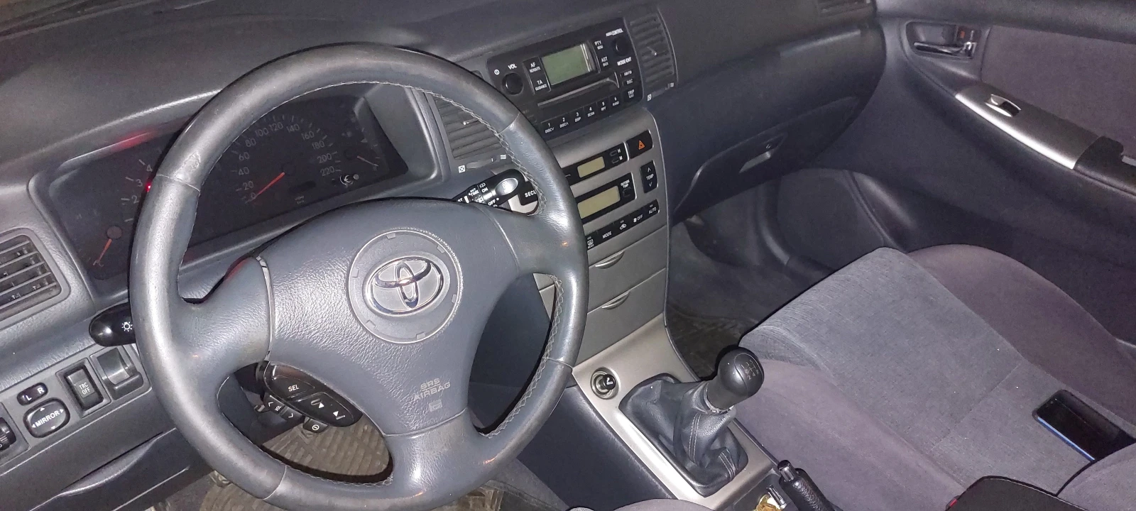 Toyota Corolla 1.6 VVTi - изображение 7