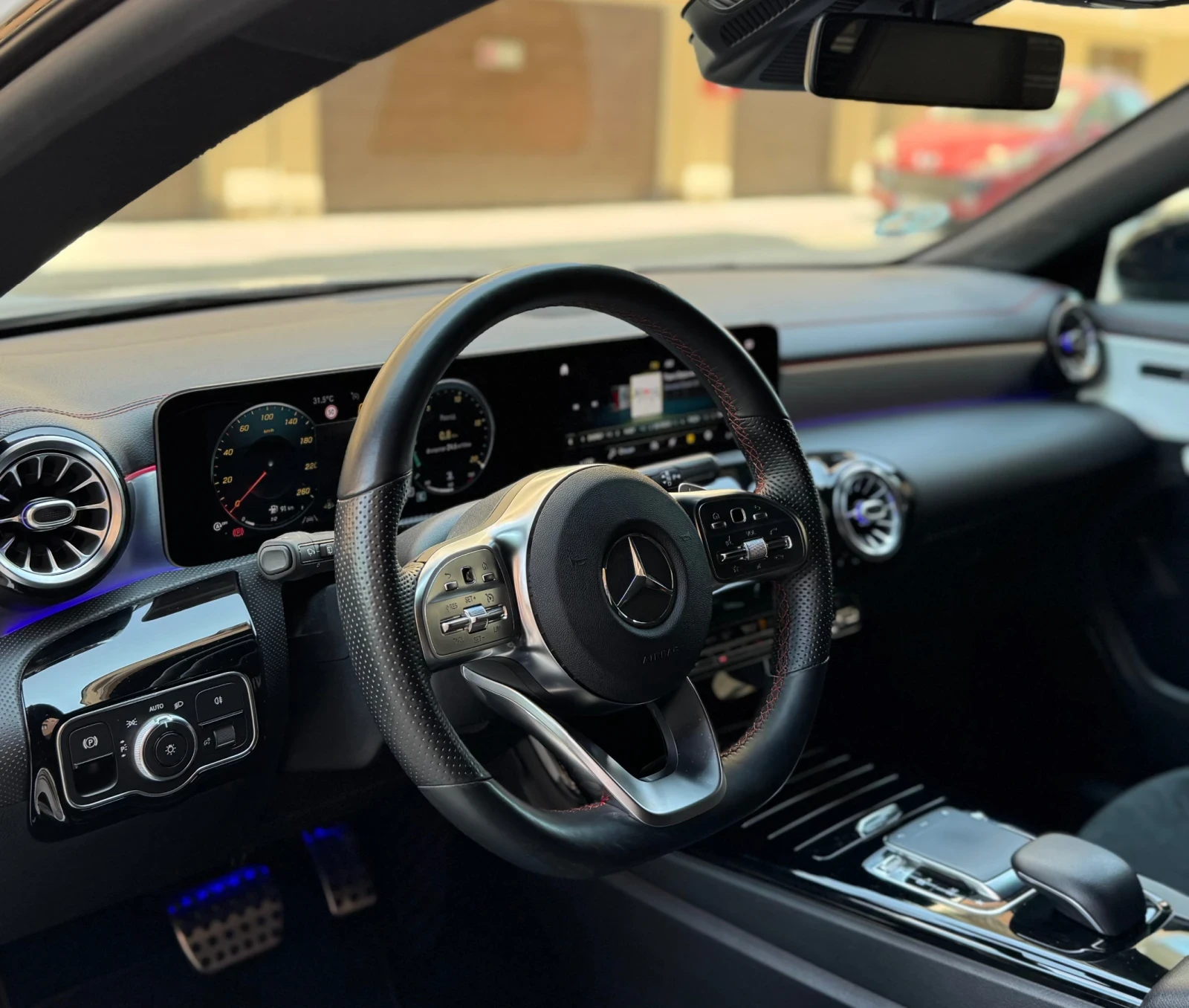 Mercedes-Benz CLA 200 AMG LINE* Сервизна История* LED* Digital* 360*  - изображение 9