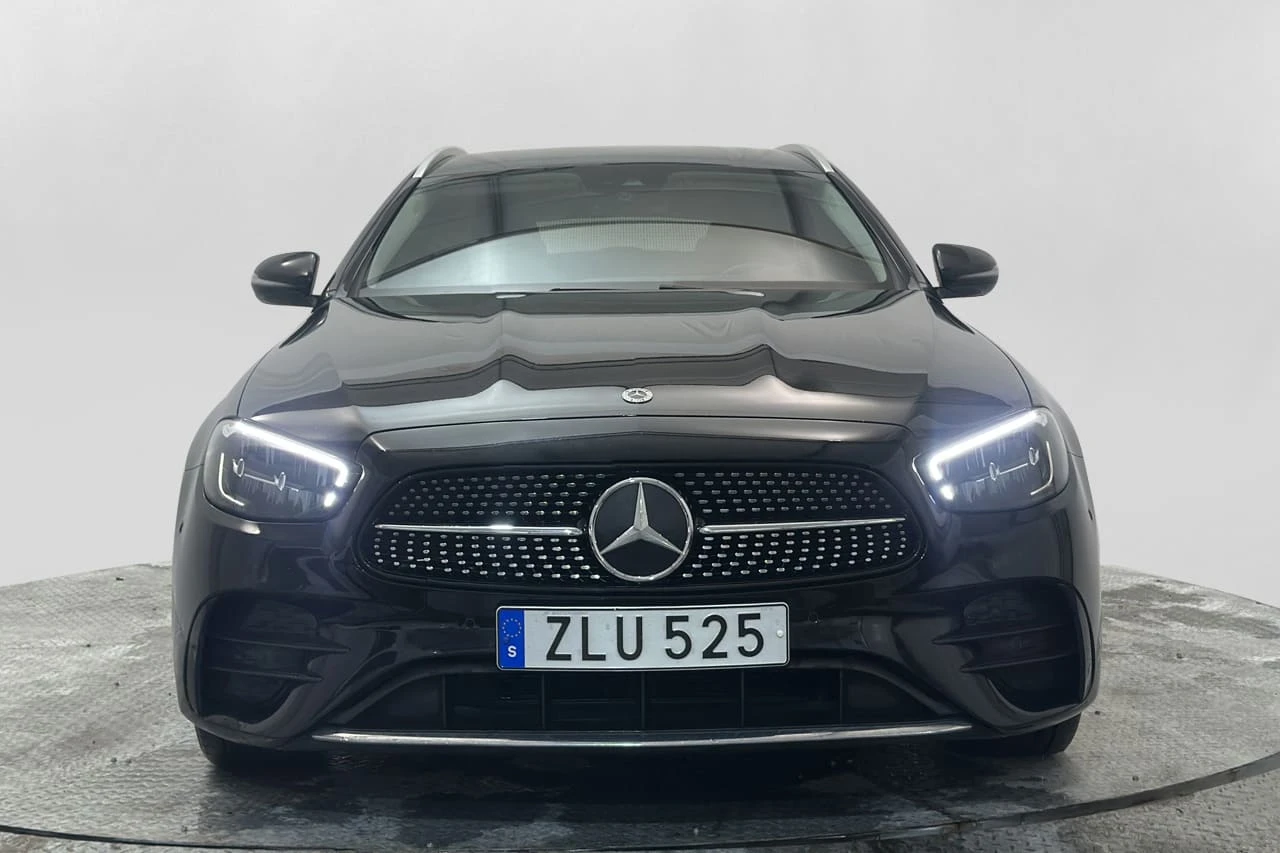 Mercedes-Benz E 300 T de AMG Line* Navi* Cam* Keyless*  - изображение 2