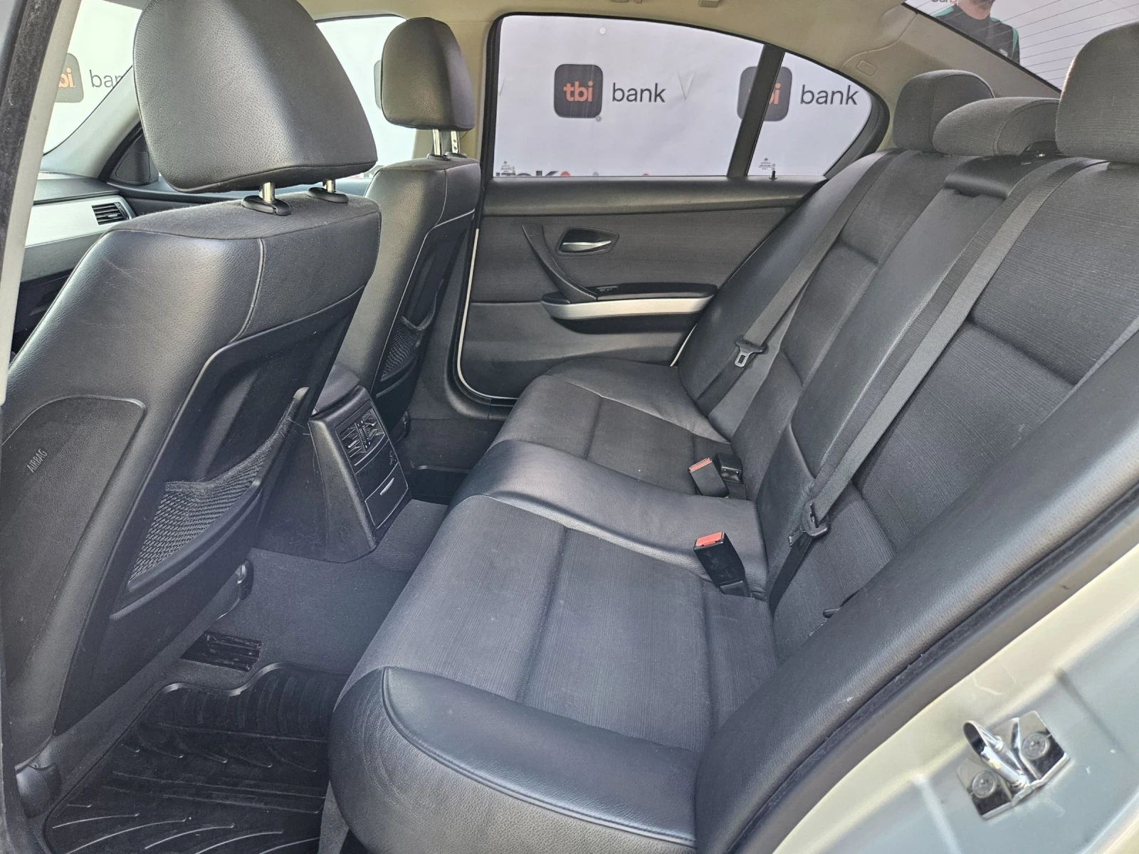 BMW 330 3.0i-258кс= ГАЗ* BRC* = КСЕНОН= RECARO= 6СКОРОСТИ - изображение 8