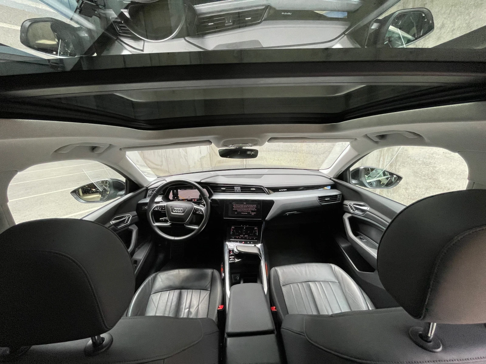 Audi E-Tron 100% SOH Гаранция 07/28 - изображение 5