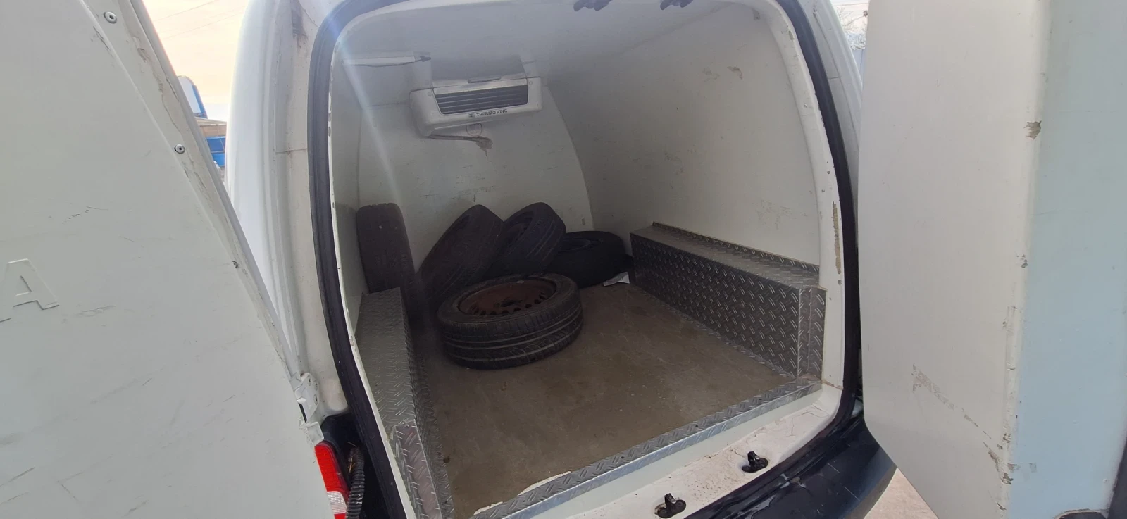 VW Caddy 1.6 lpg - изображение 8