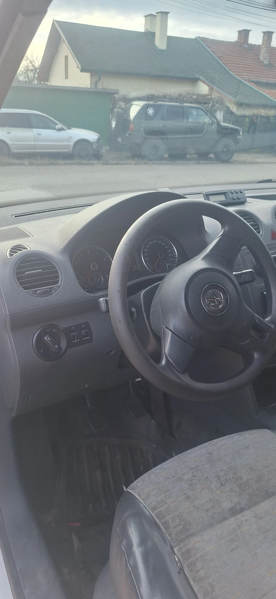 VW Caddy 1.6 lpg - изображение 10