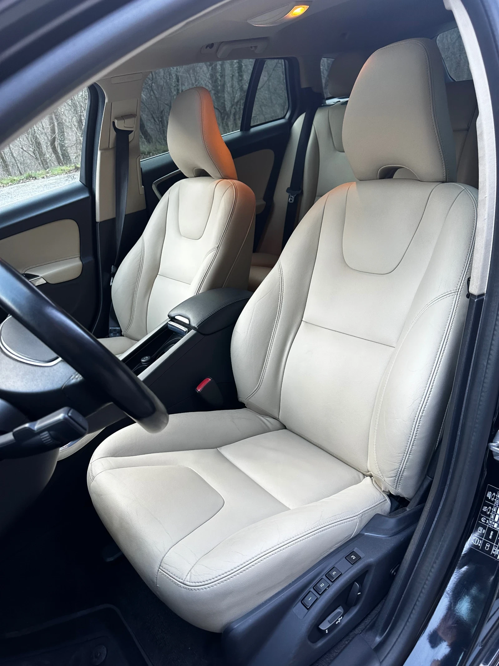 Volvo V60 2.4D6 Plug-In/���������/Line assist/4x4 | Mobile.bg � ����������� 9