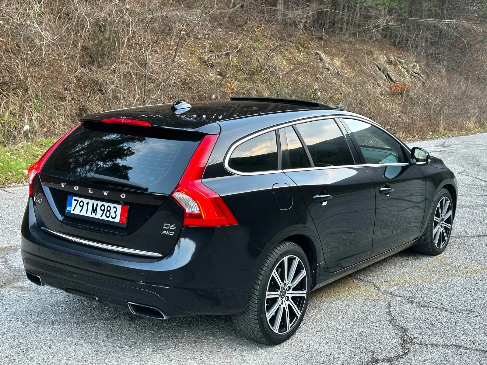 Volvo V60 2.4D6 Plug-In/���������/Line assist/4x4 | Mobile.bg � ����������� 6