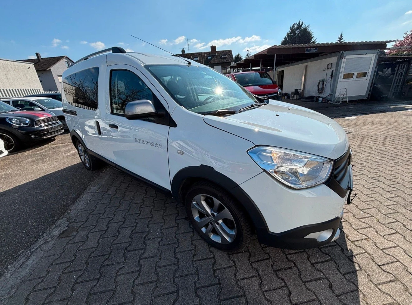 Dacia Dokker Stepway NAVI 2016 - изображение 2