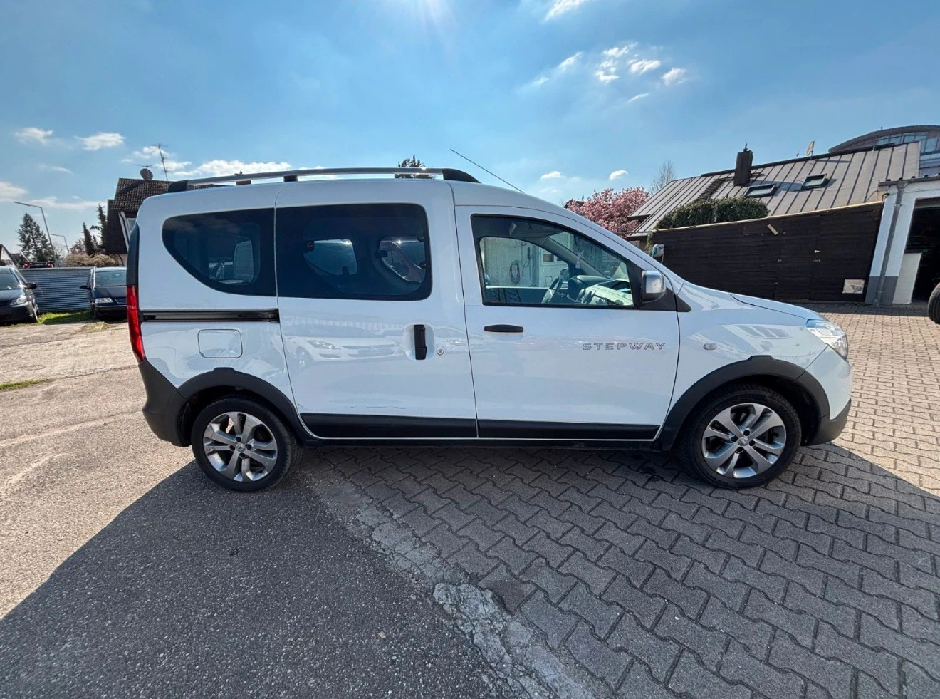 Dacia Dokker Stepway NAVI 2016 - изображение 4