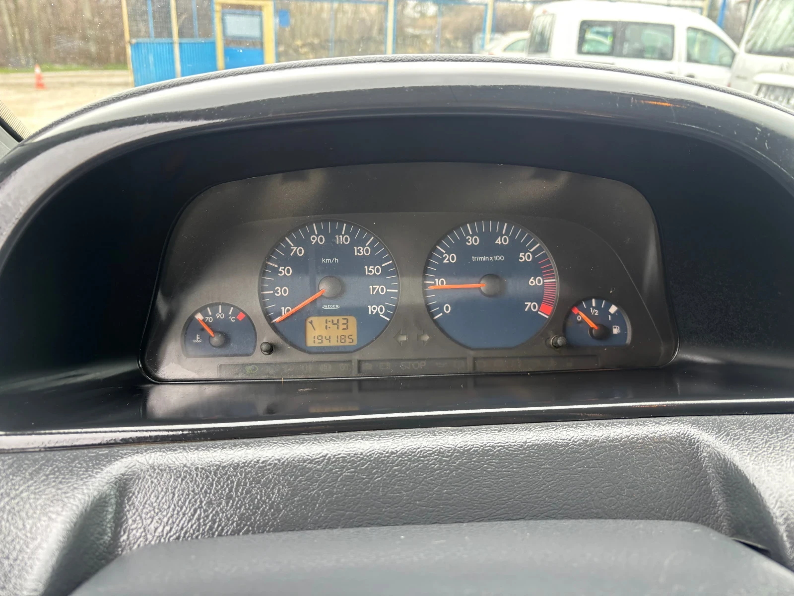 Citroen Jumpy 2.0HDI 2+ 1 МЕСТА КЛИМАТИК ТОВАРЕН, снимка 10 - Автомобили и джипове - 53656421