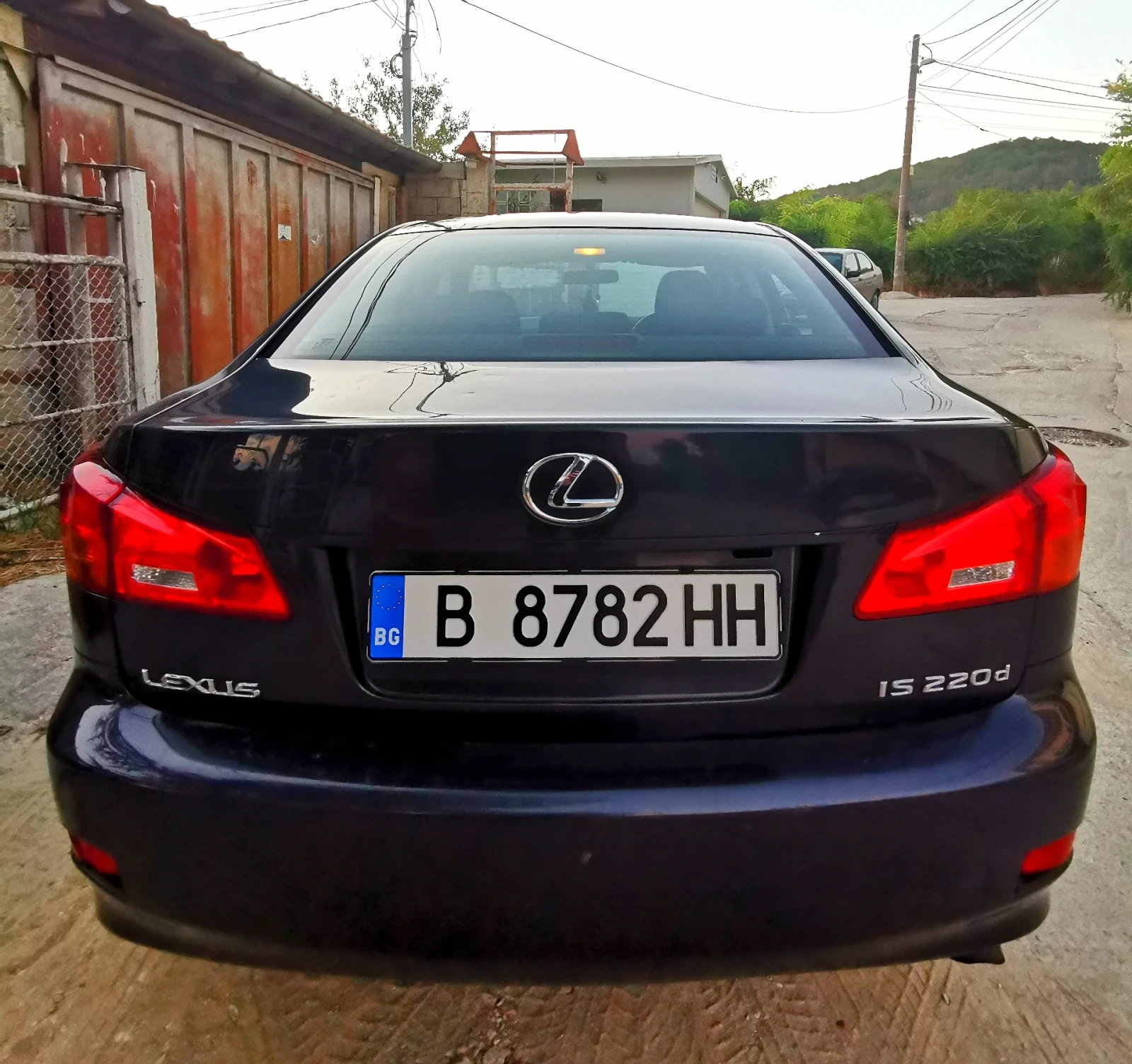 Lexus IS 220d, снимка 2 - Автомобили и джипове - 53901914