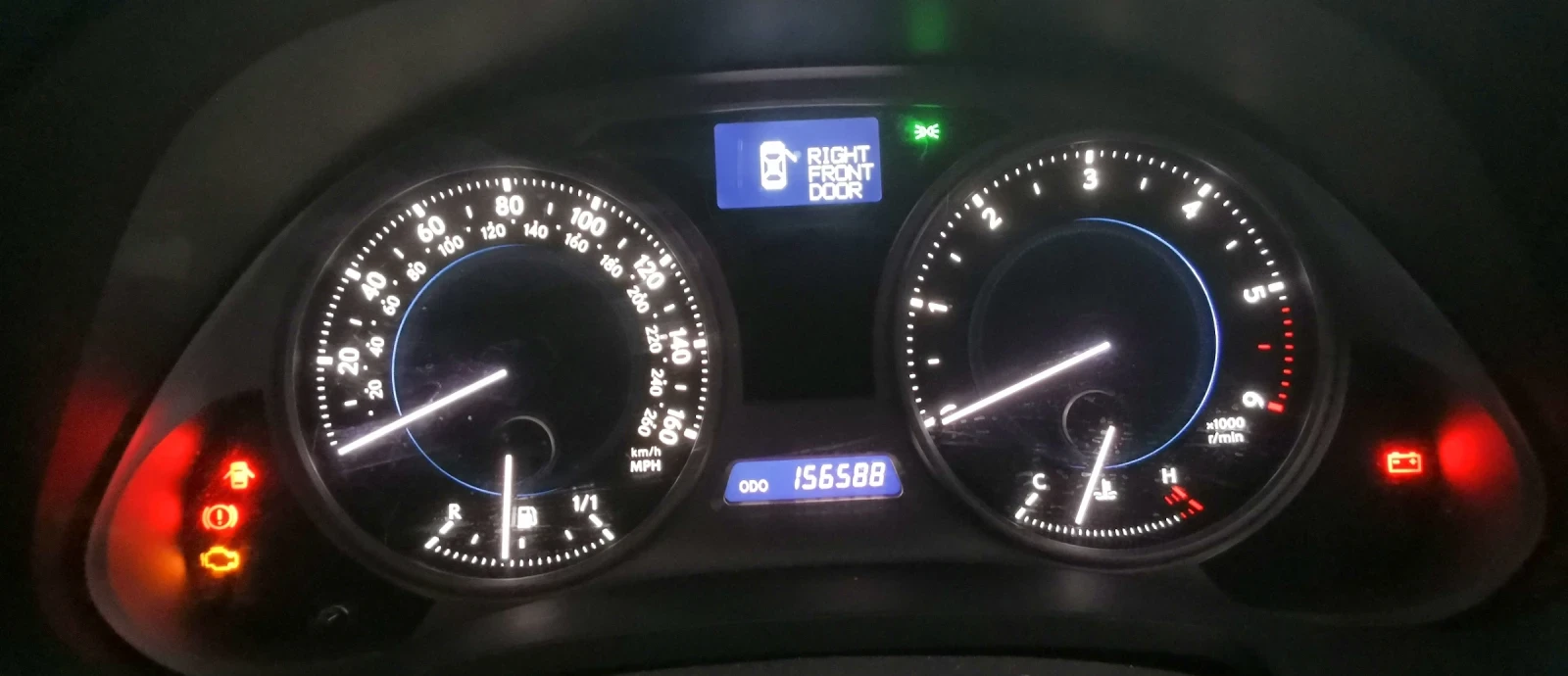 Lexus IS 220d, снимка 9 - Автомобили и джипове - 53901914