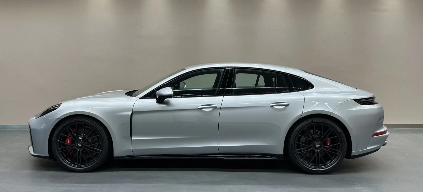 Porsche Panamera GTS ГОТОВ ЛИЗИНГ/БАРТЕР/ГАРАНЦИЯ, снимка 6 - Автомобили и джипове - 54597710