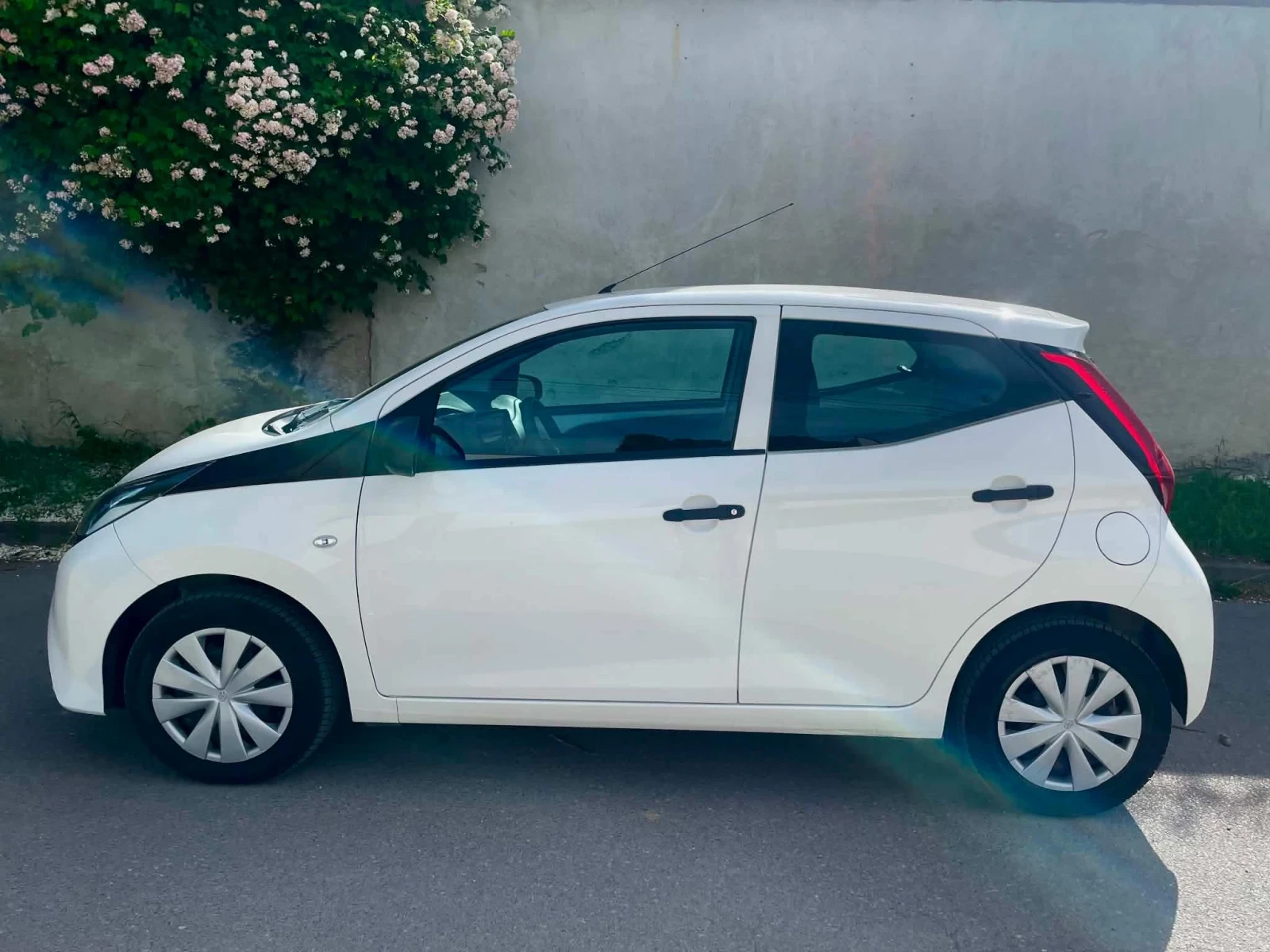 Toyota Aygo, снимка 2 - Автомобили и джипове - 54731161