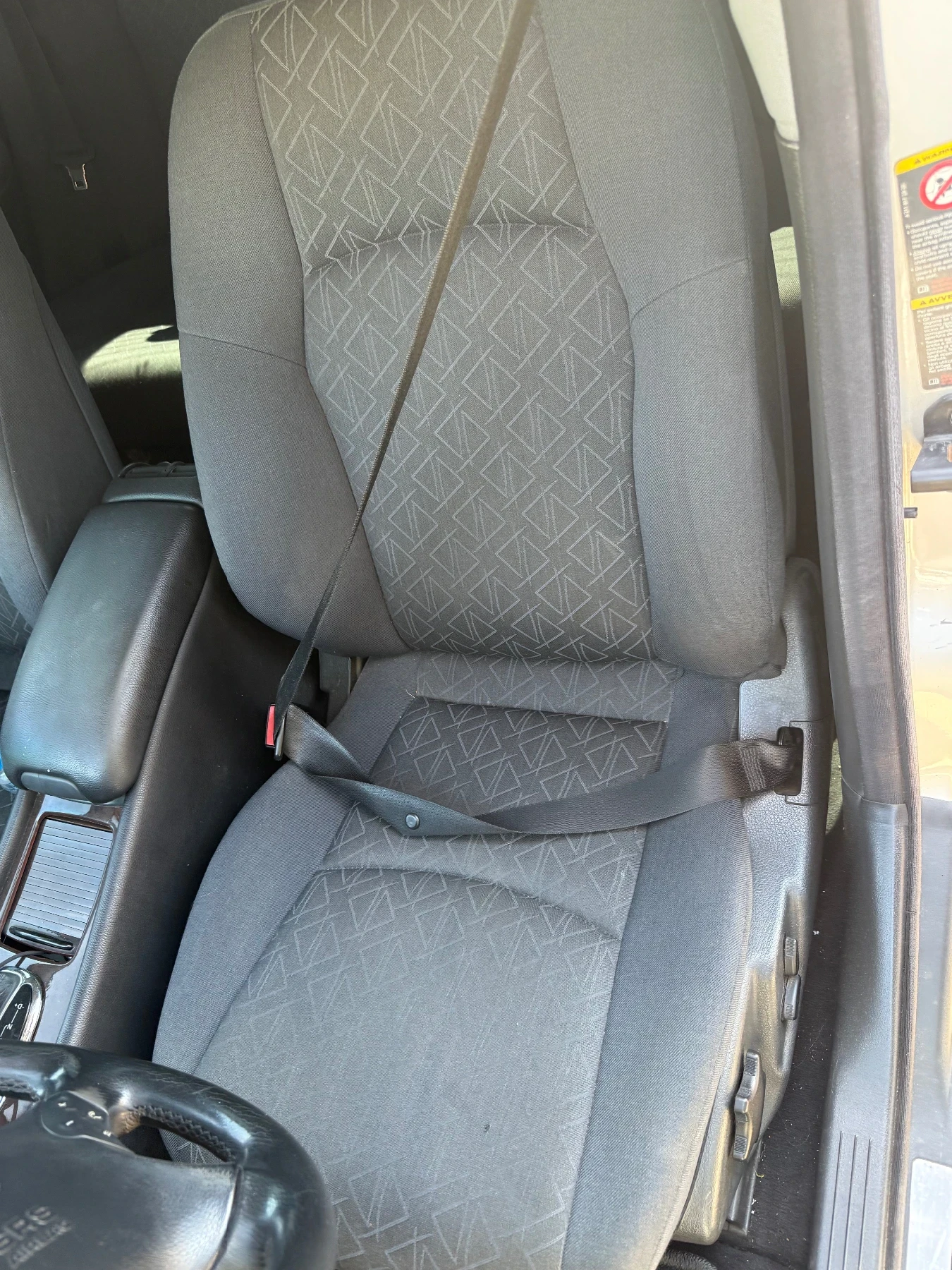 Mercedes-Benz C 270 2.7 cdi, снимка 4 - Автомобили и джипове - 54869157