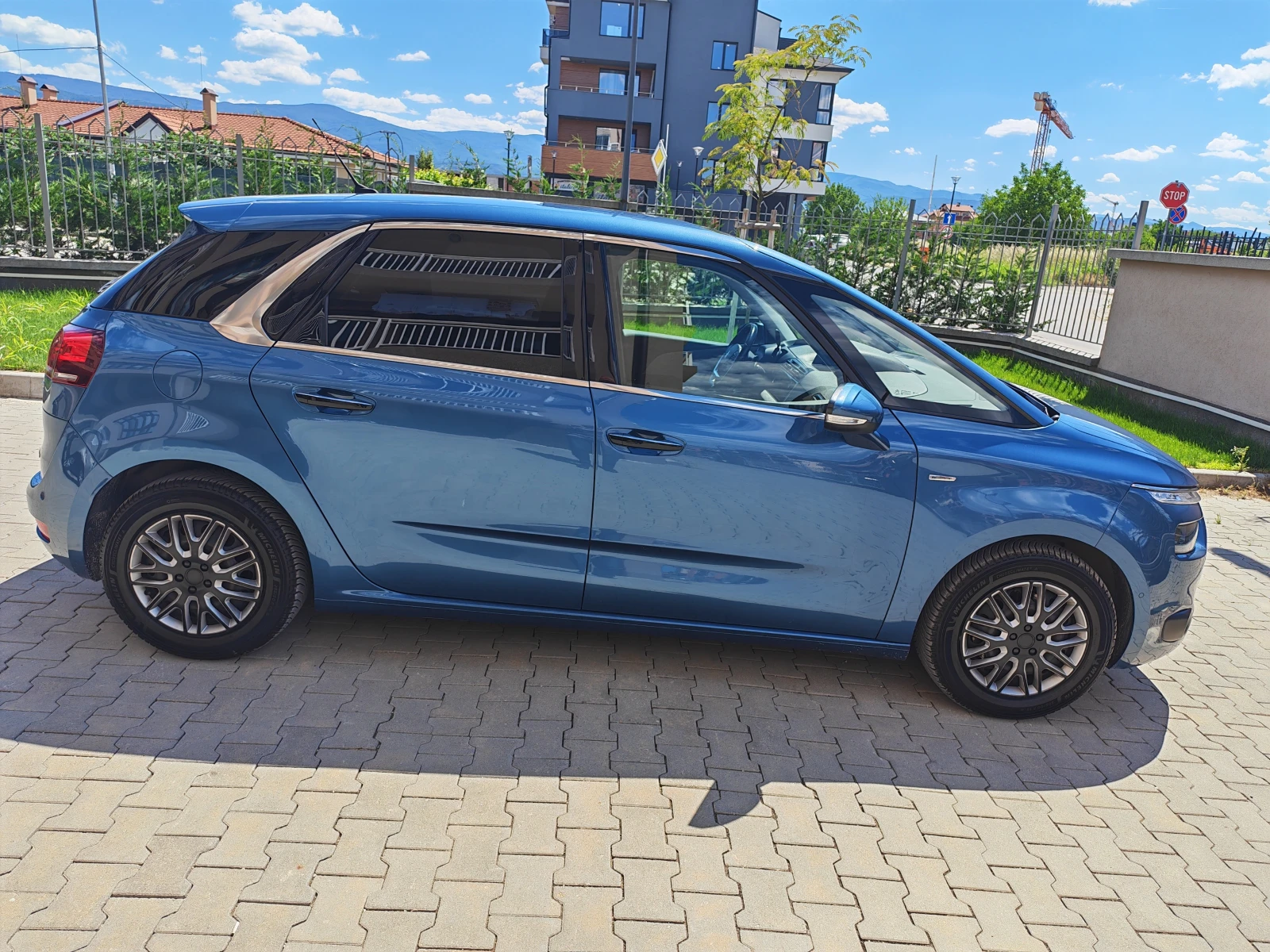 Citroen C4 Picasso Exclusive, снимка 3 - Автомобили и джипове - 54912861