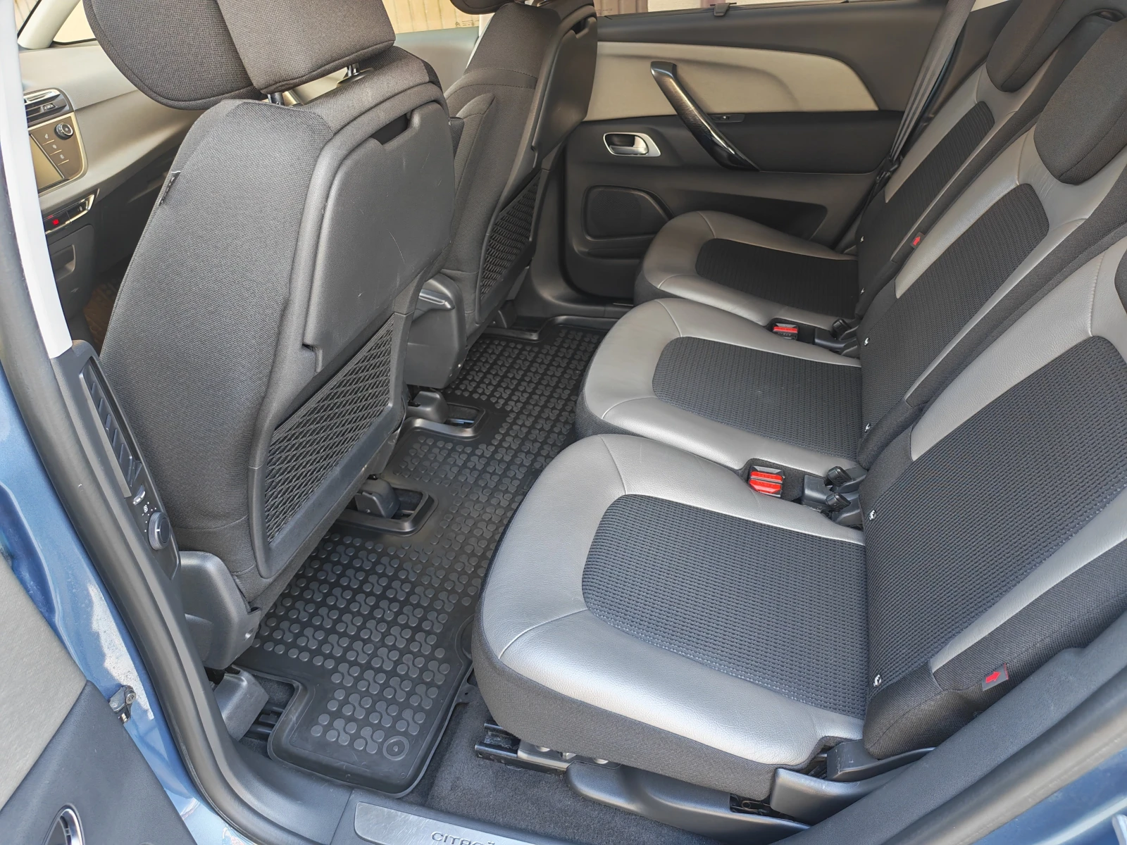 Citroen C4 Picasso Exclusive, снимка 9 - Автомобили и джипове - 54912861
