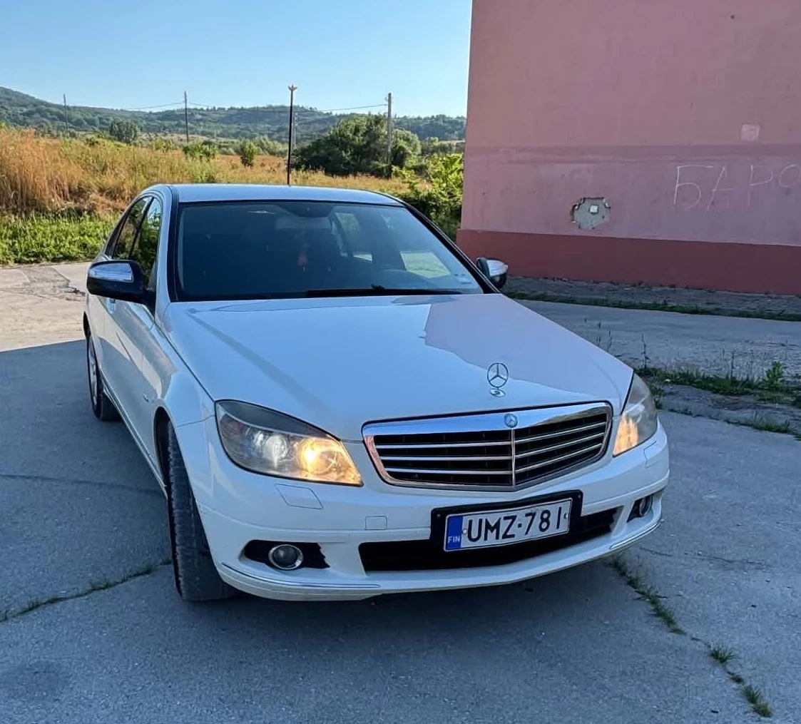 Mercedes-Benz C 220, снимка 3 - Автомобили и джипове - 55310505