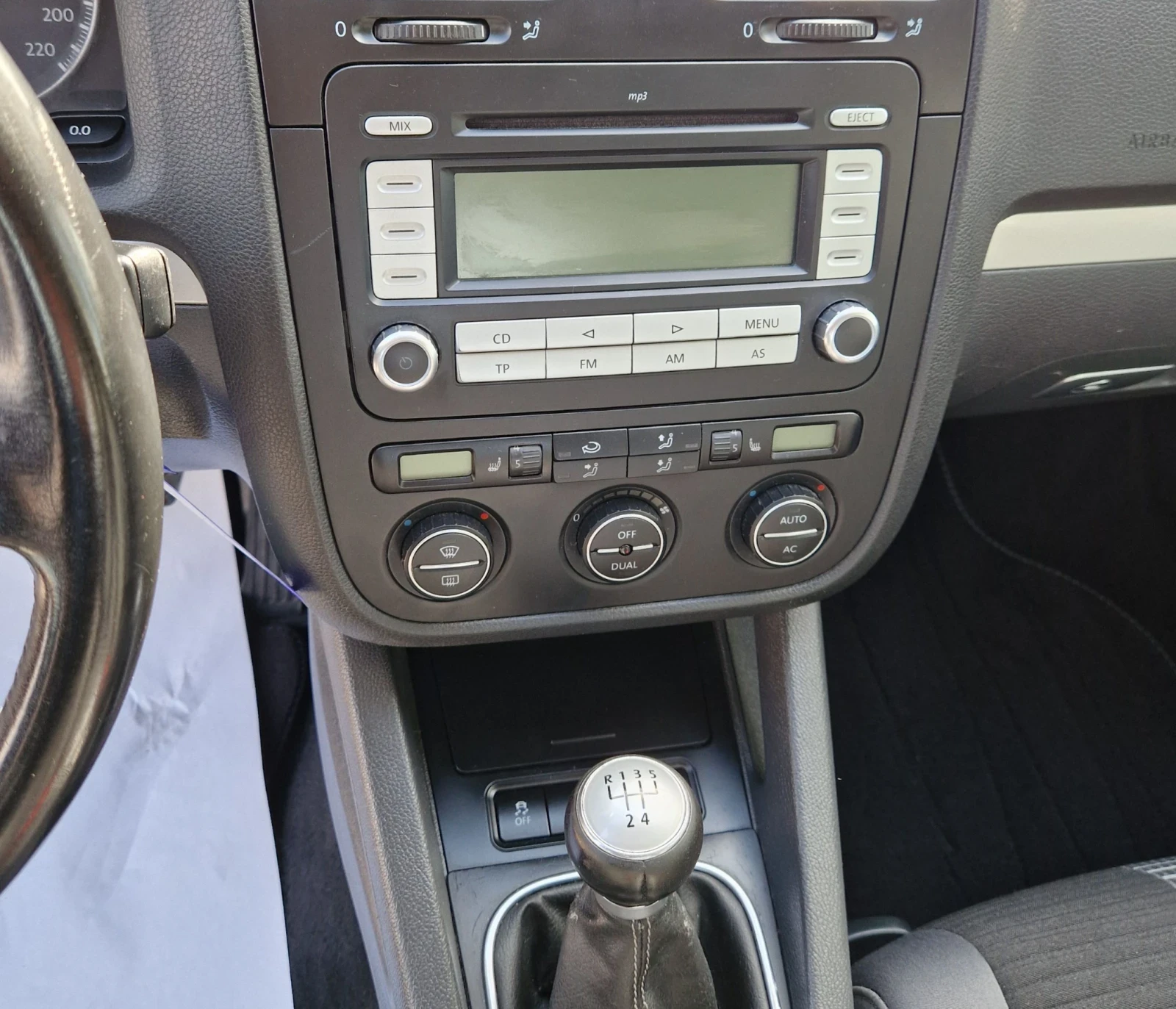 VW Golf 1.4i, снимка 10 - Автомобили и джипове - 56552015