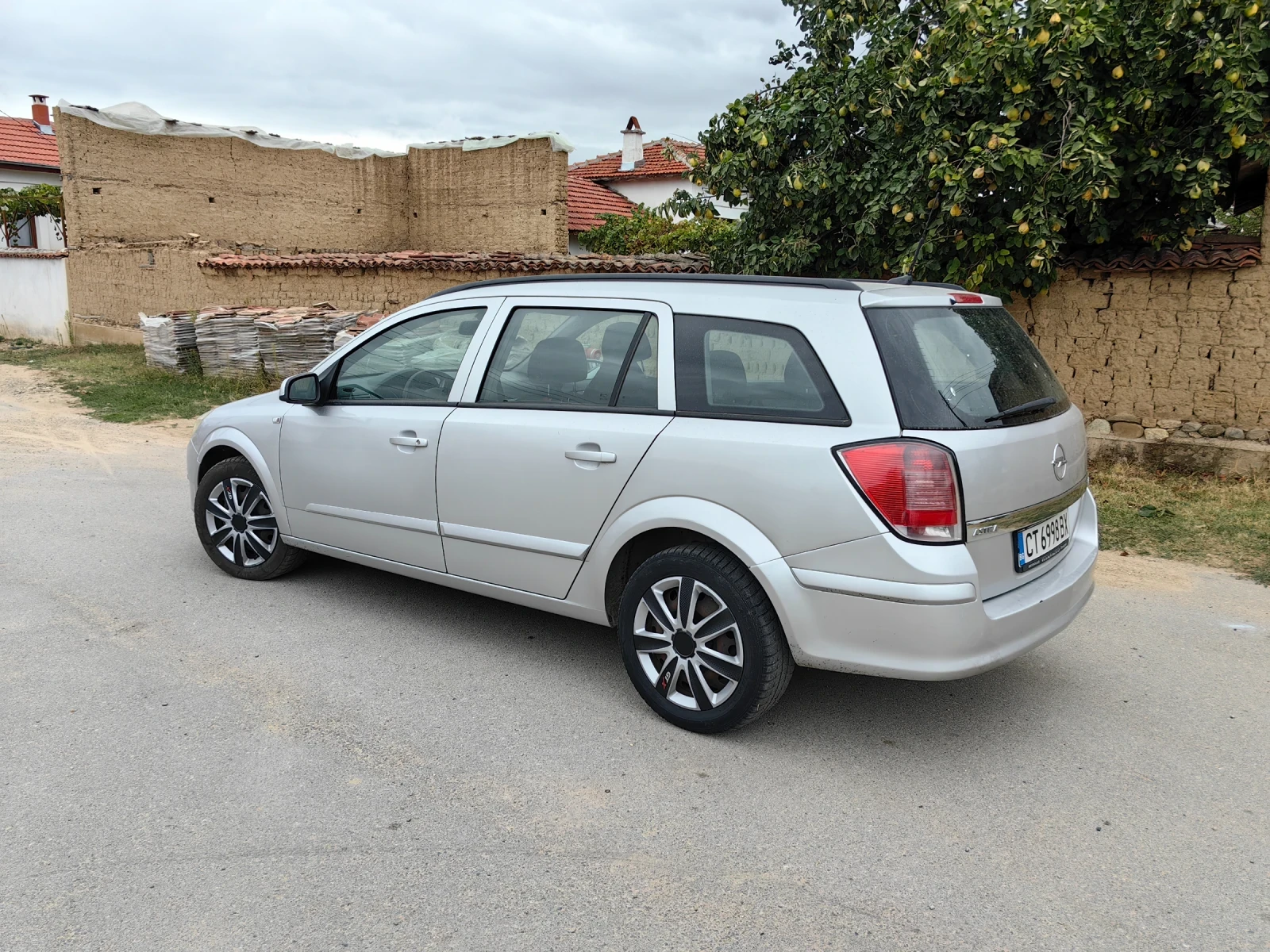 Opel Astra, снимка 2 - Автомобили и джипове - 56608471