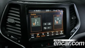 Jeep Cherokee Rongitude AWD, снимка 12